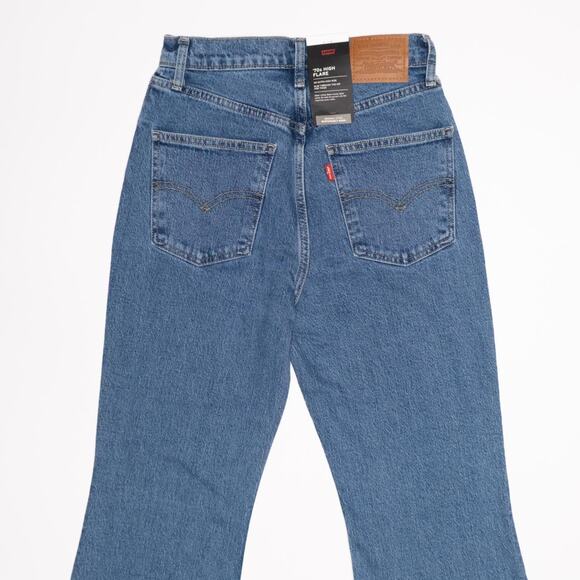 Levi's 70's High Flare Jeans - Picture 2 of 4